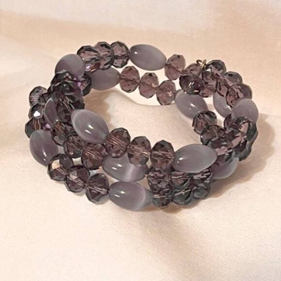 Multi-wrap Memory Wire Iridescent Violet & Purple Swirl Glass Bead Bracelet - Picture 2 of 3